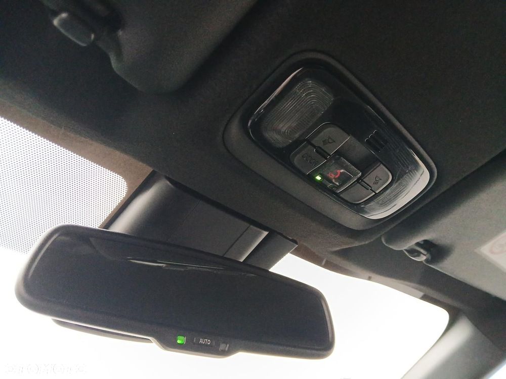 Toyota Yaris Cross Hybrid 1.5 Comfort - 36