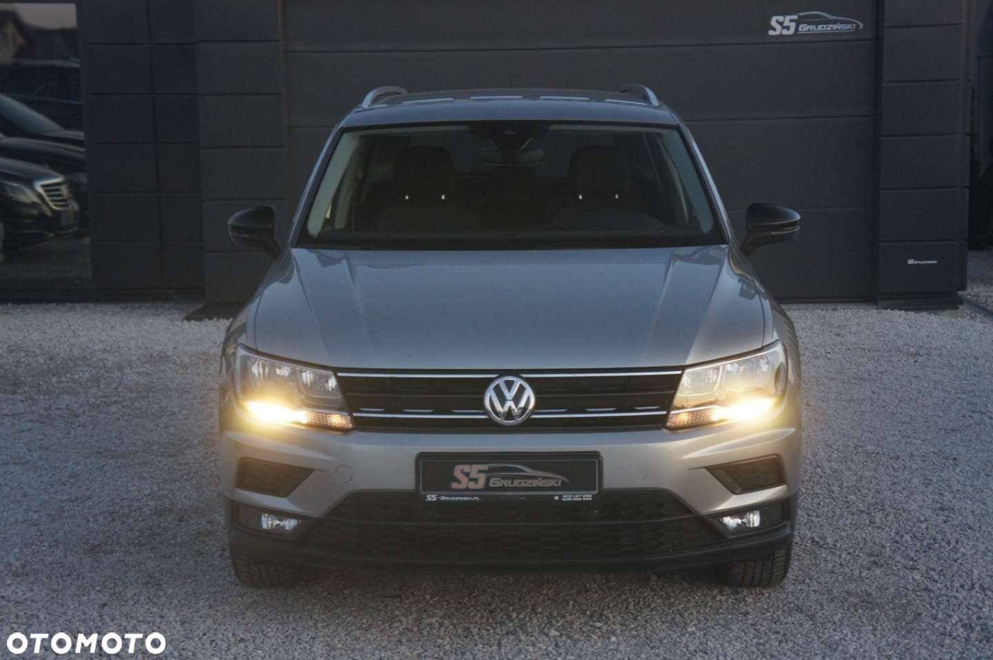 Volkswagen Tiguan - 3