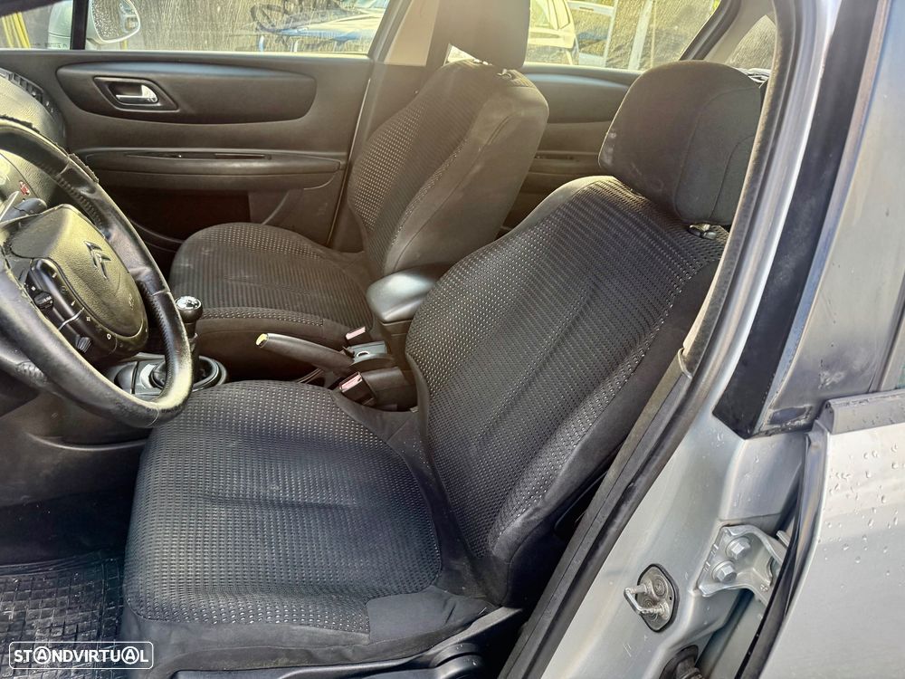 Citroën C4 1.6 HDi SX - 29