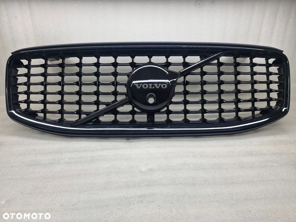VOLVO XC60 II R DESIGN LIFT GRILL/ATRAPA CHŁODNICY 32133812 - 2