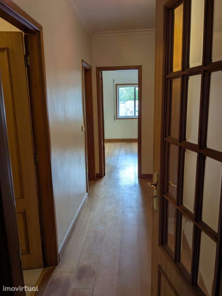 T2 com aquecimento central e ar condicionado - Grande imagem: 2/11