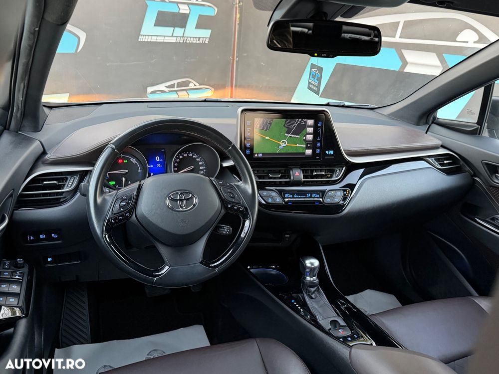 Toyota C-HR Hybrid Lounge - 9