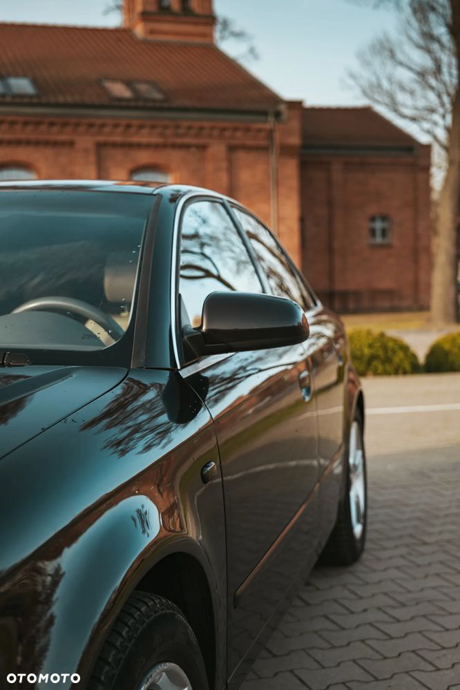 Audi A4 Limousine 2.0 T FSI quattro tiptronic - 4