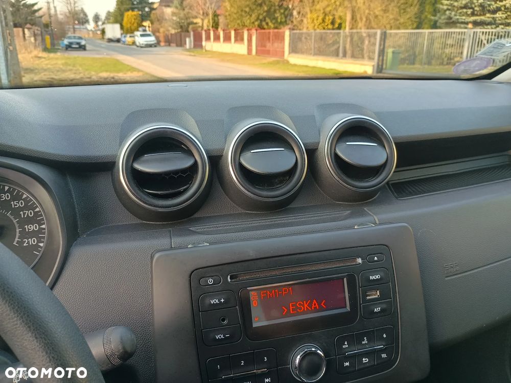 Dacia Duster SCe 115 2WD Prestige - 37