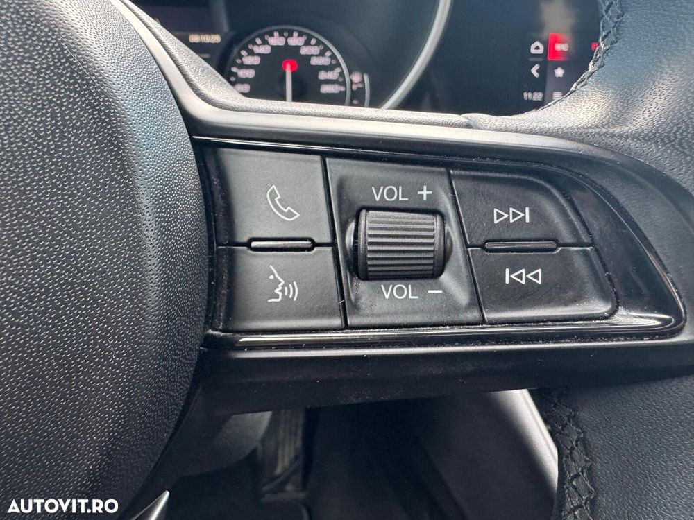 Alfa Romeo Giulia - 14