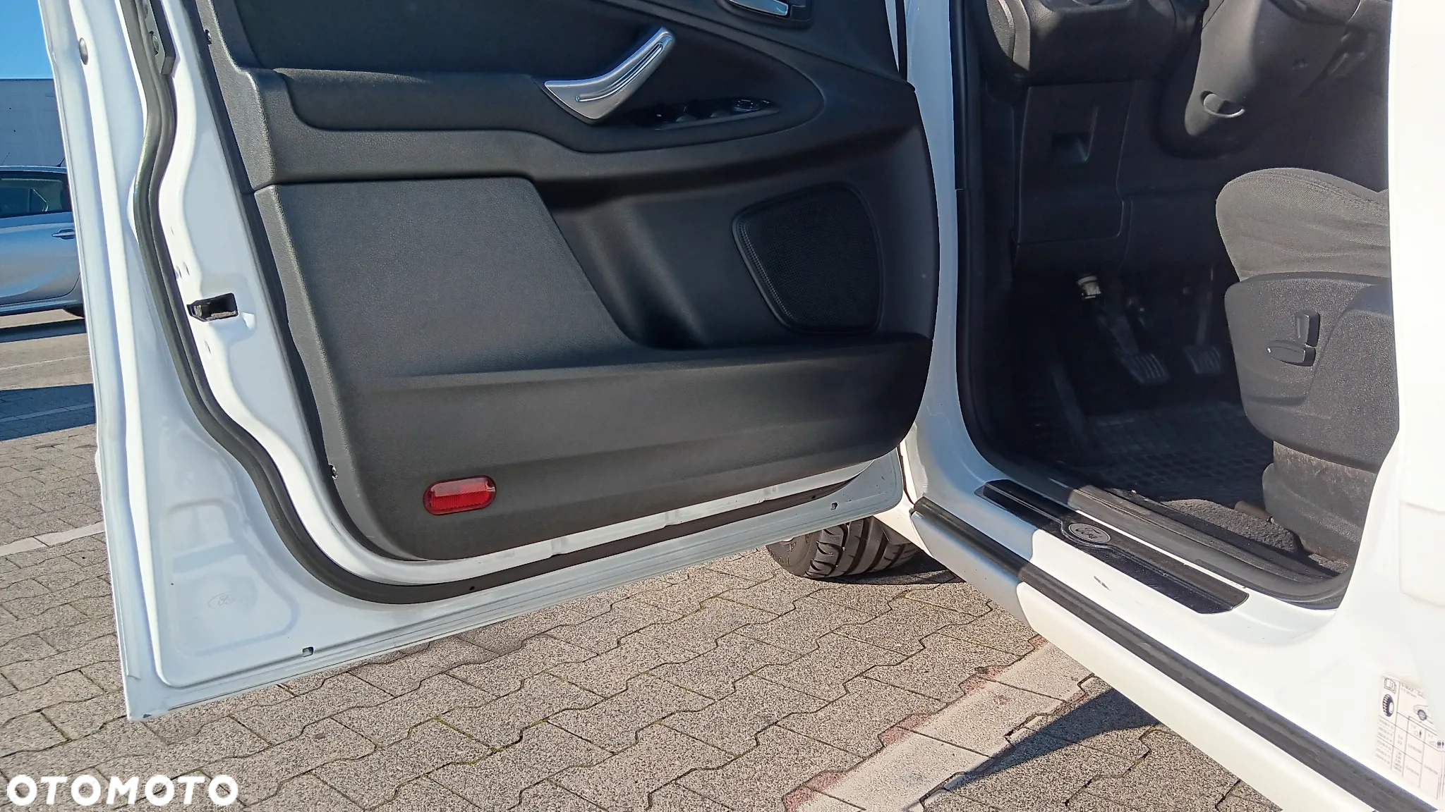 Ford S-Max 2.0 TDCi Titanium - 32