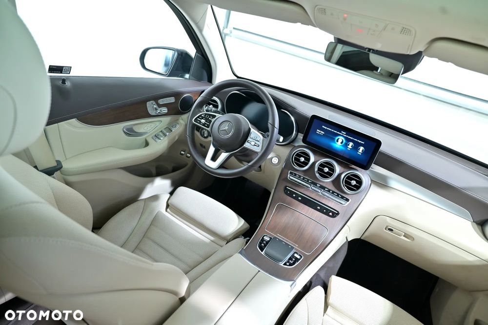 Mercedes-Benz GLC 300 de 4-Matic Avantgarde - 21
