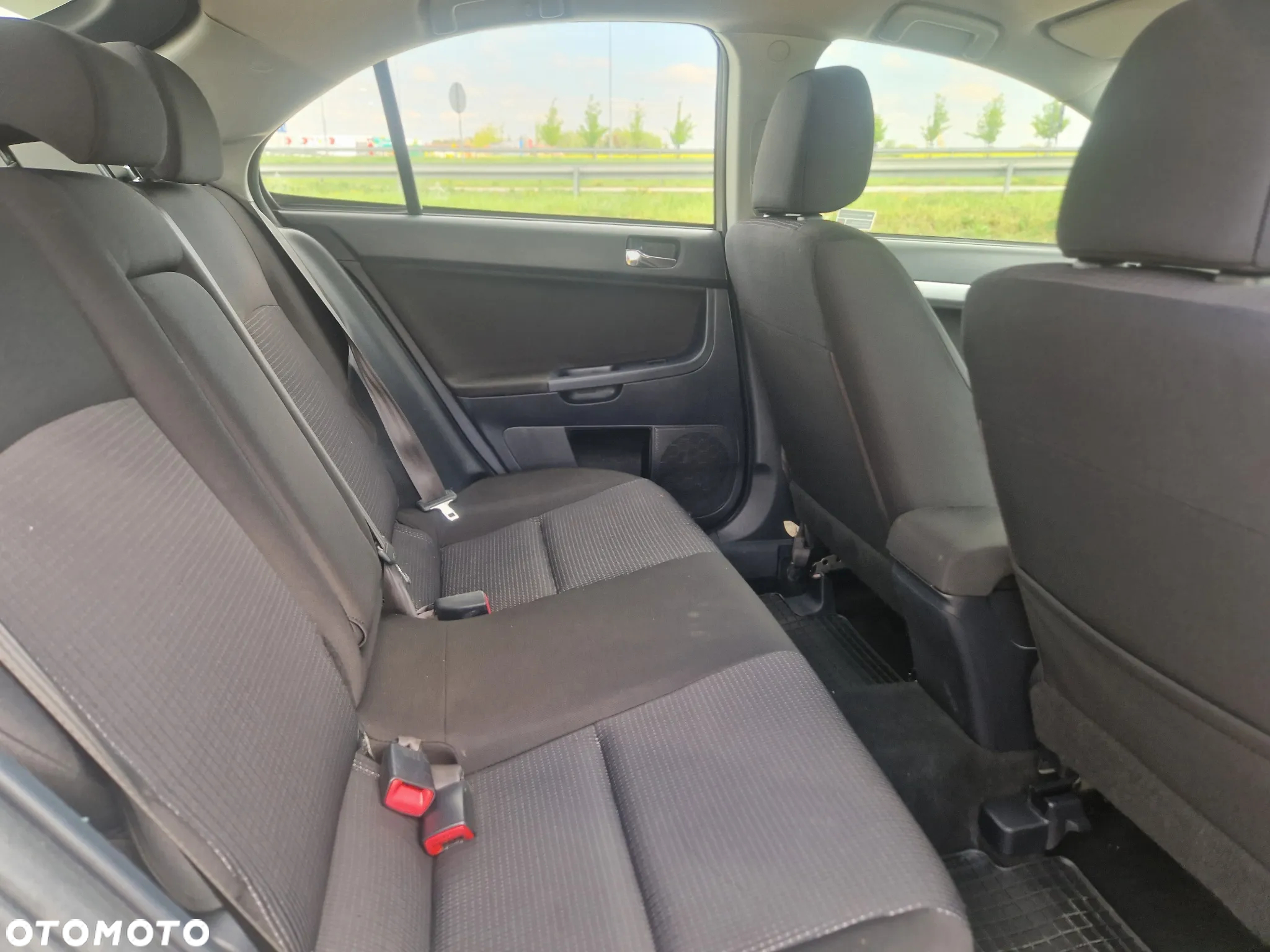 Mitsubishi Lancer 1.8 Inform - 7