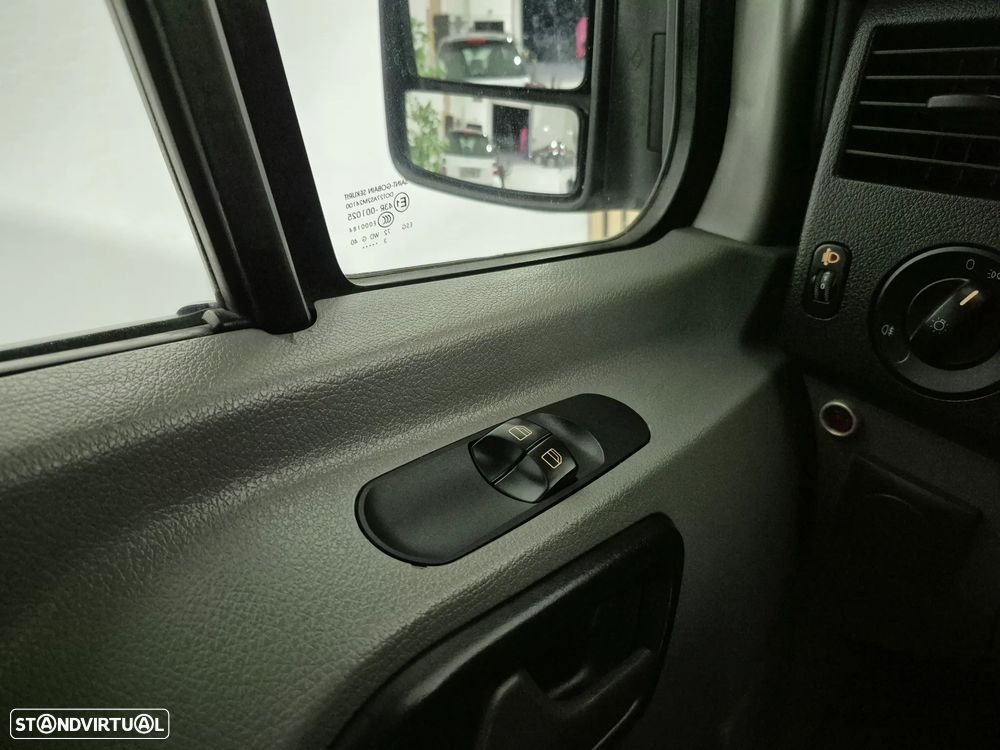 Mercedes-Benz Sprinter 313 CDI/43 TA Luxo - 15