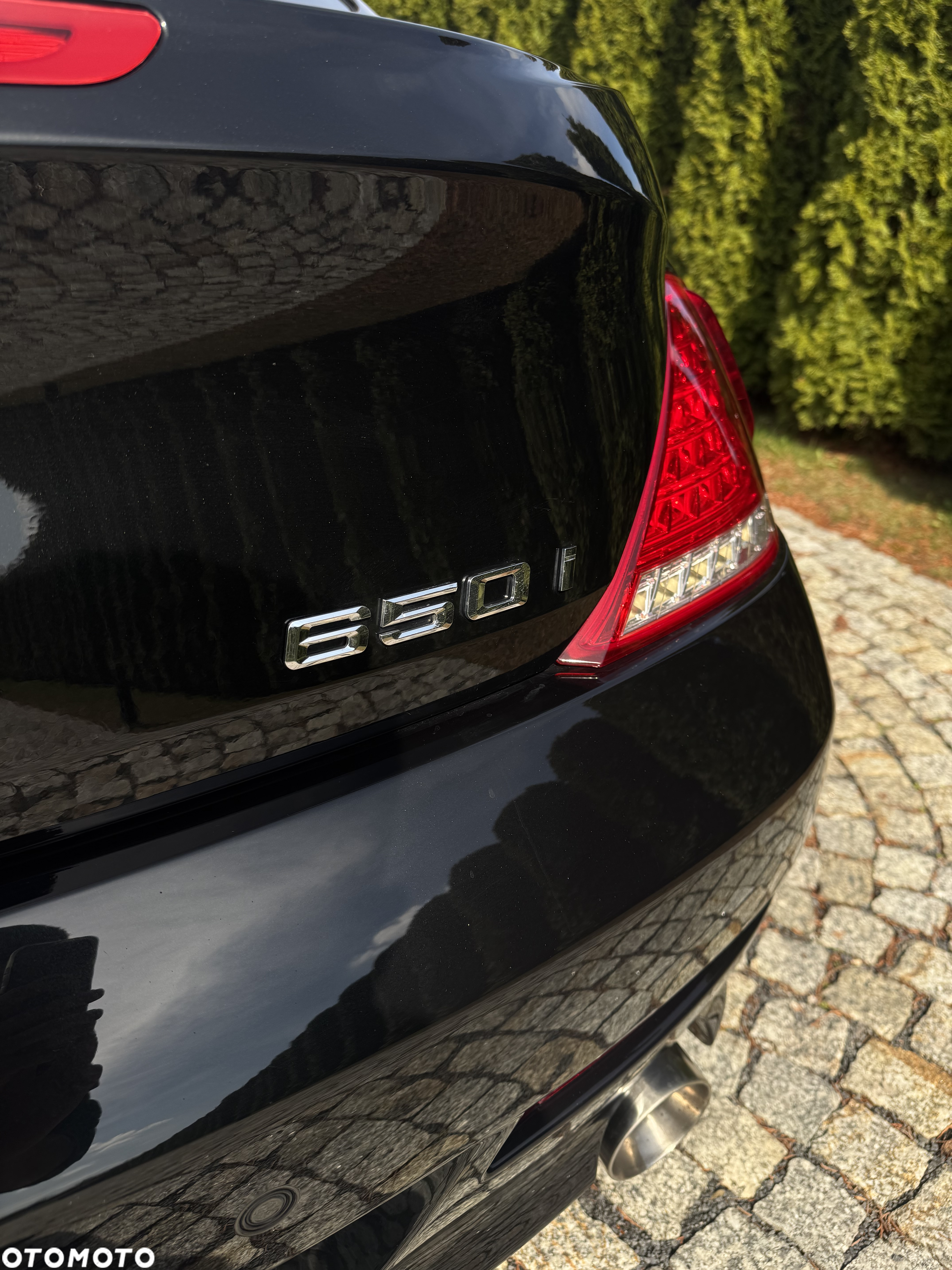 BMW Seria 6 650 i - 7
