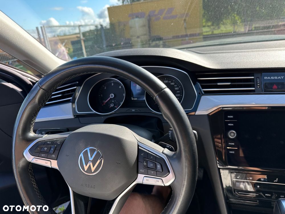 Volkswagen Passat 2.0 TDI Business DSG - 16