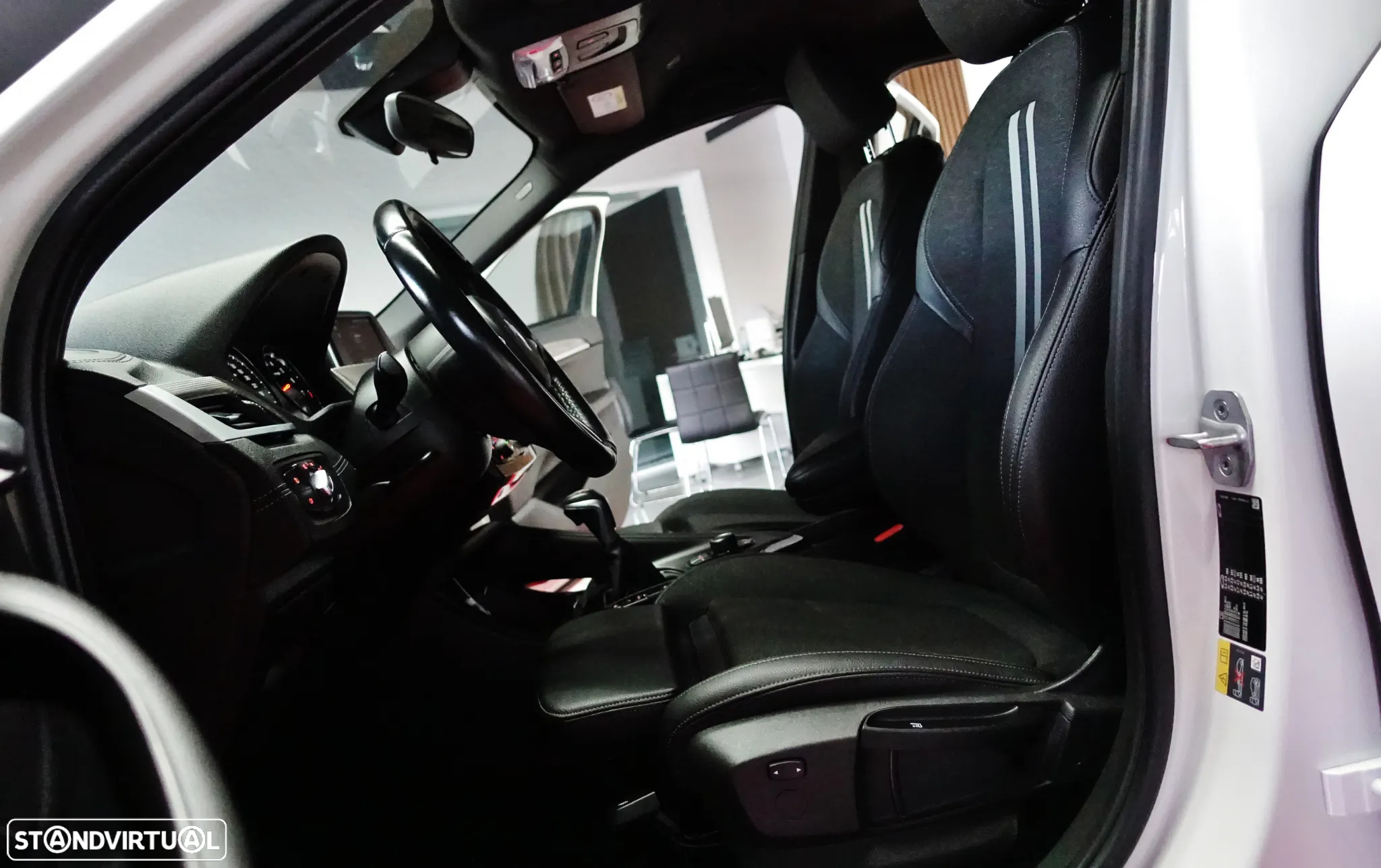 BMW X2 25 e xDrive Pack M - 38