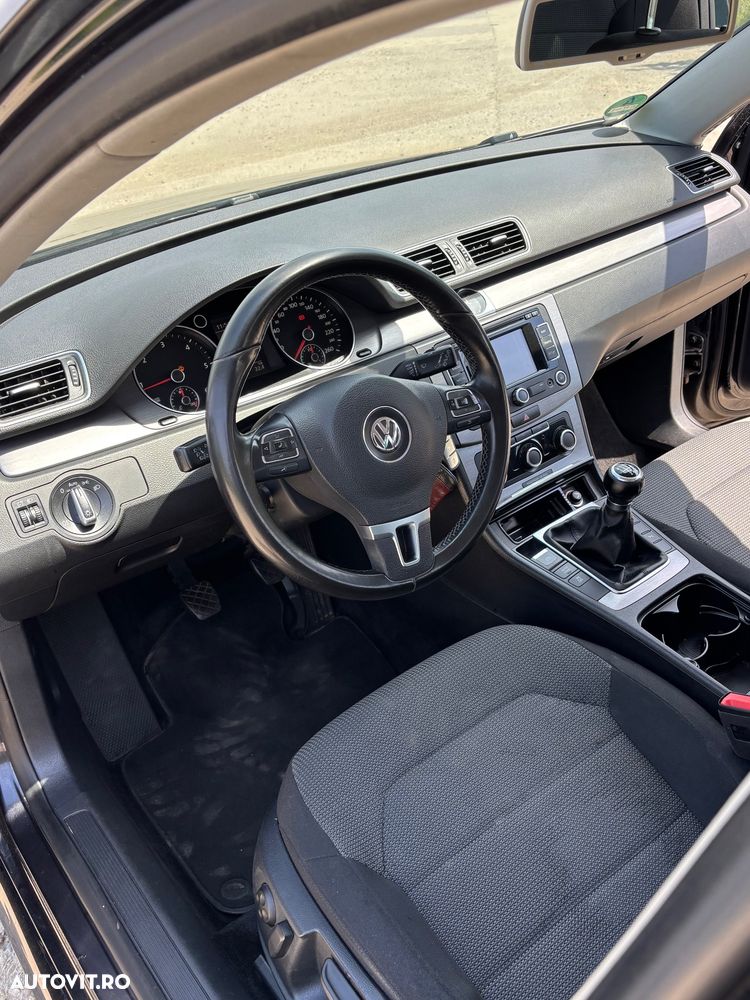 Volkswagen Passat 2.0 Blue TDI SCR Business Edition - 8