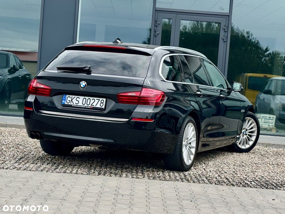 BMW Seria 5 525d Sport-Aut Luxury Line - 7