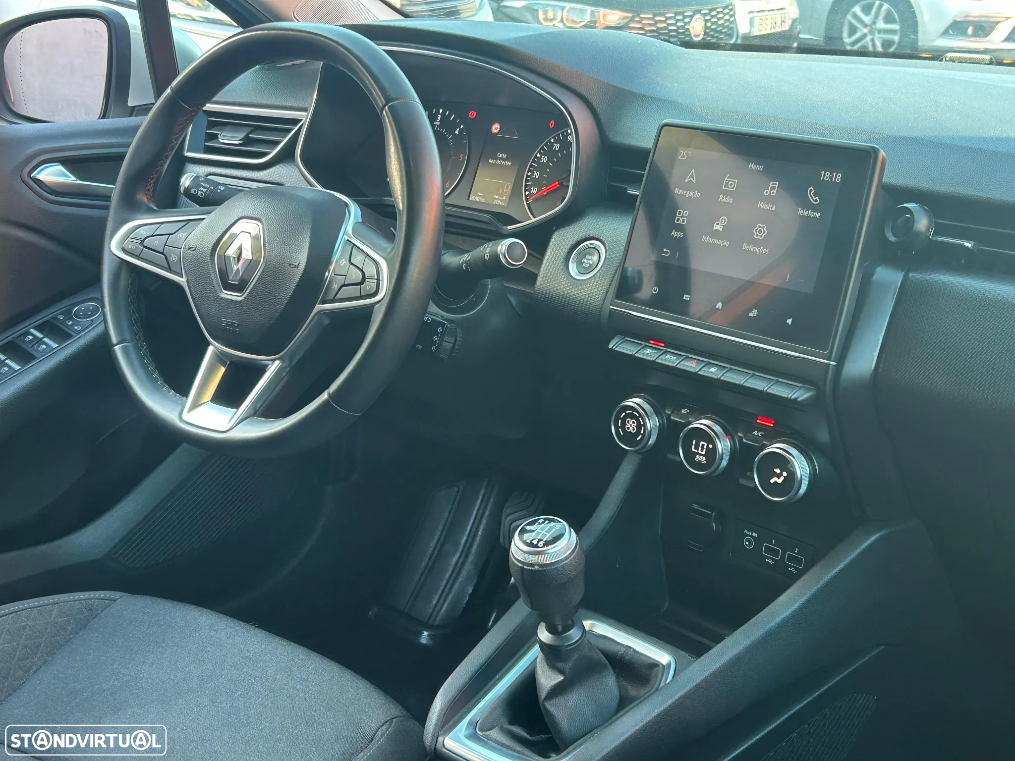Renault Clio BLUE dCi 85 BUSINESS EDITION - 17