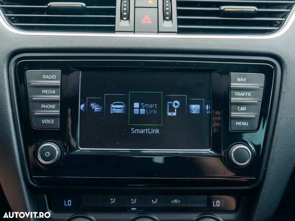 Skoda Octavia 2.0 TDI 4X4 DSG RS - 33