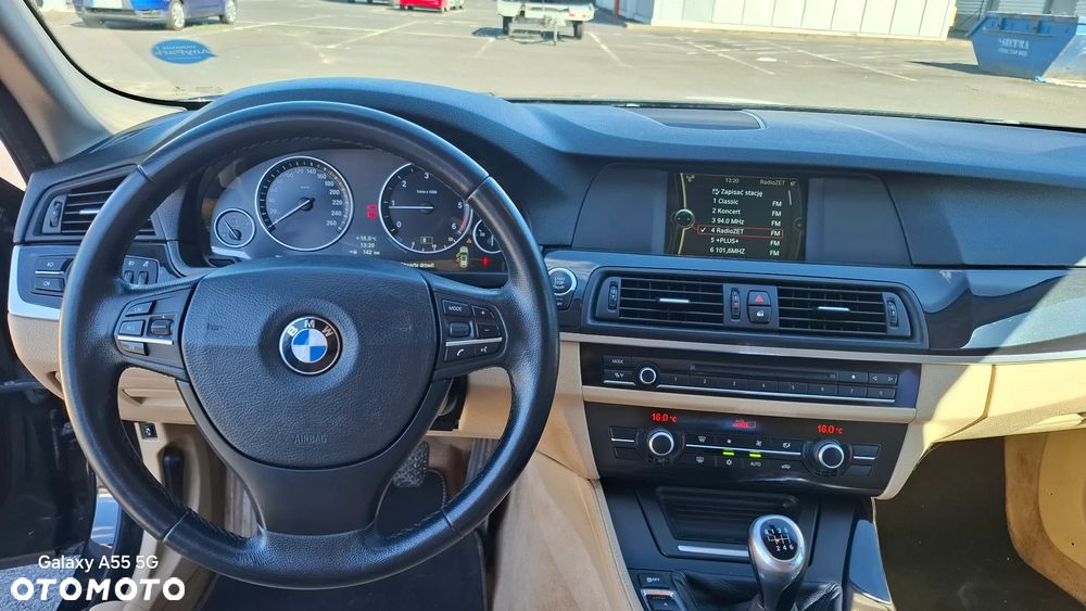 BMW Seria 5 520d - 16