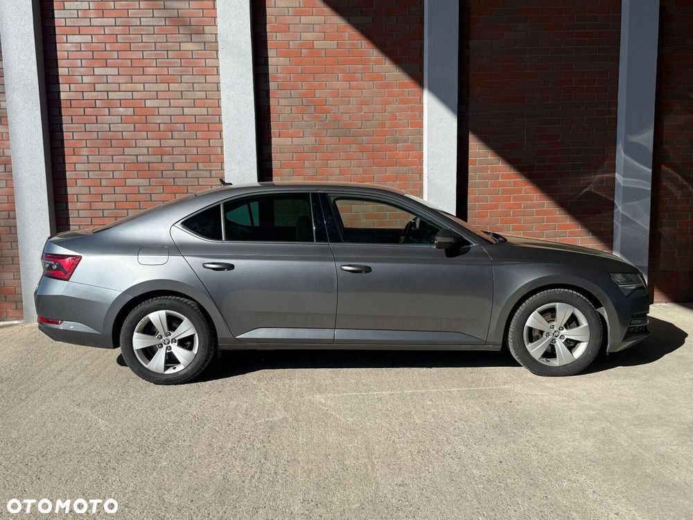 Skoda Superb 2.0 TDI SCR Style DSG - 7