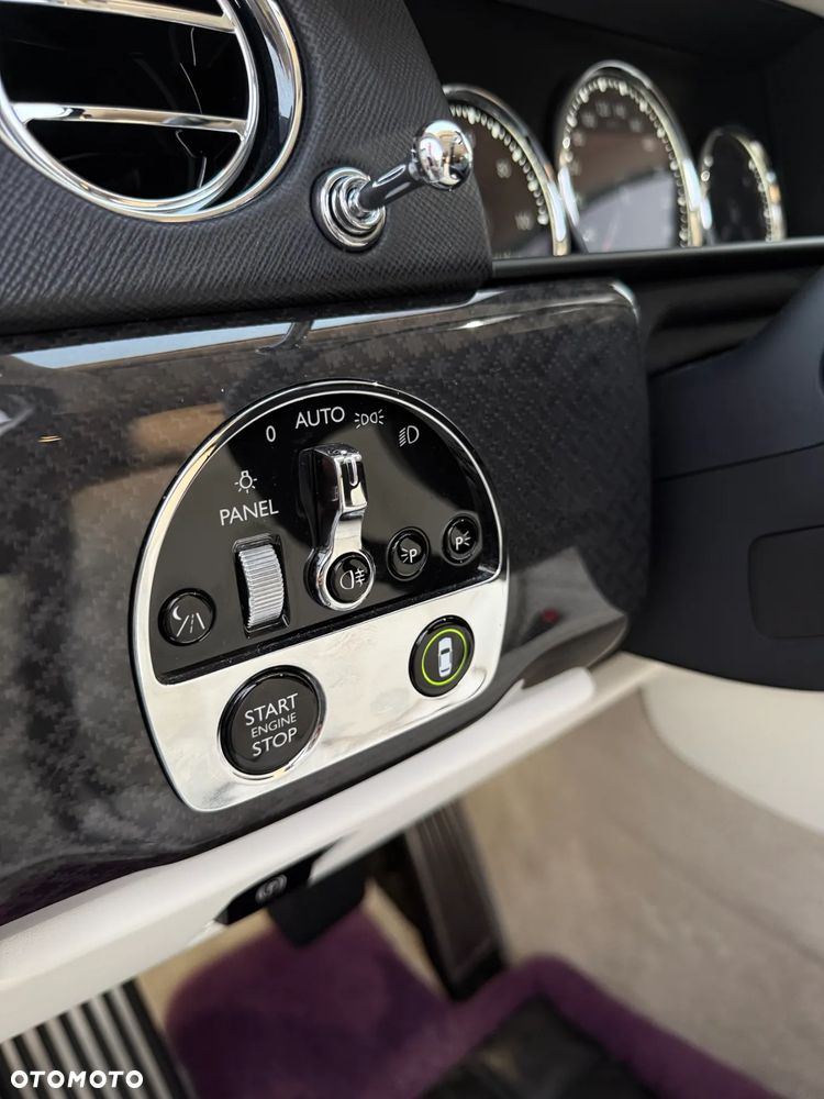 Rolls-Royce Cullinan - 16