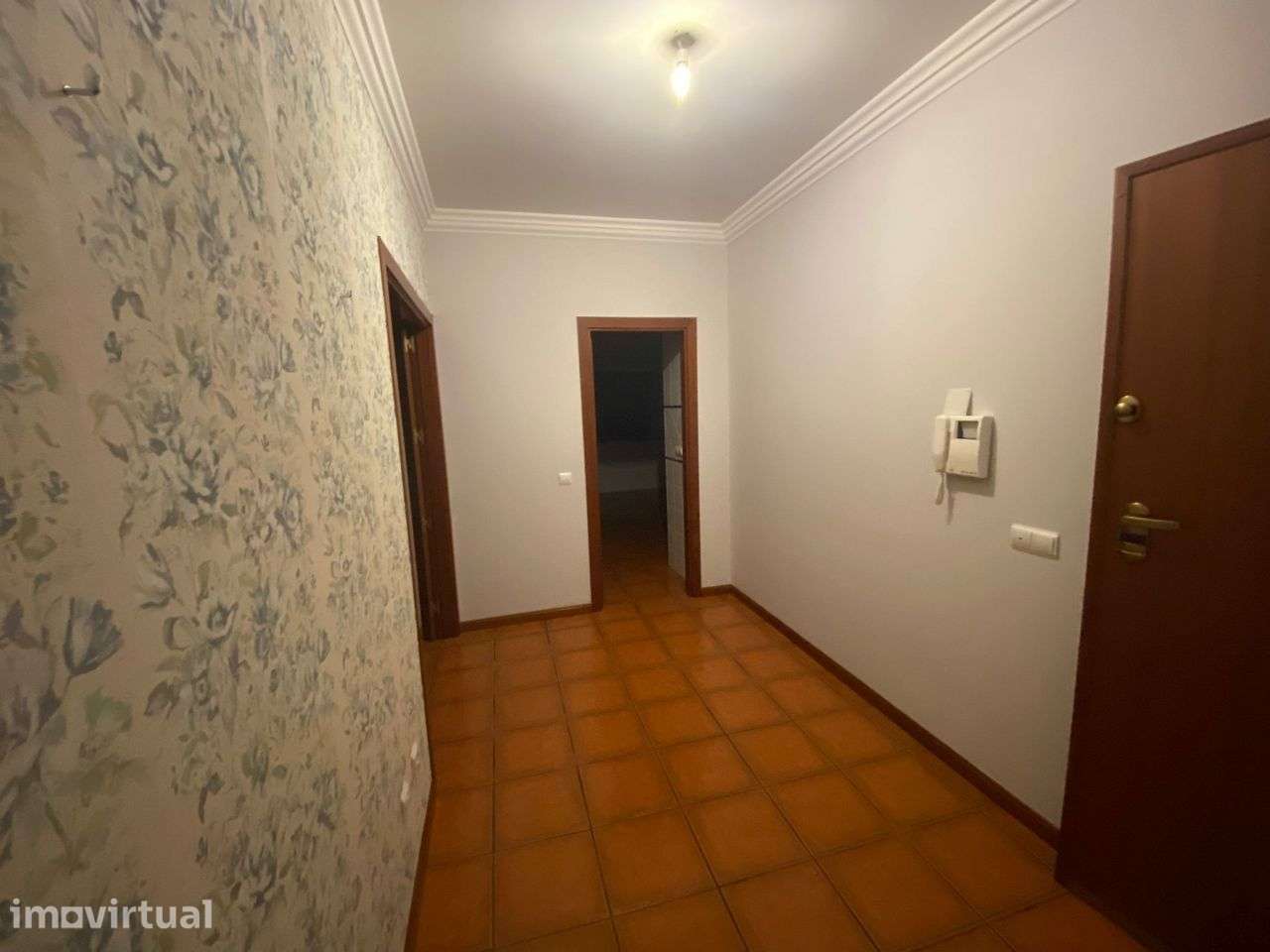 Apartamento T2 para Arrendamento - Grande imagem: 2/8