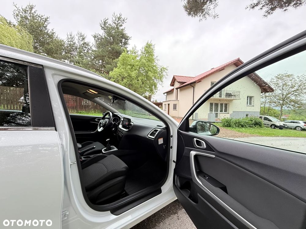 Kia Ceed 1.6 CRDi mHEV L - 25
