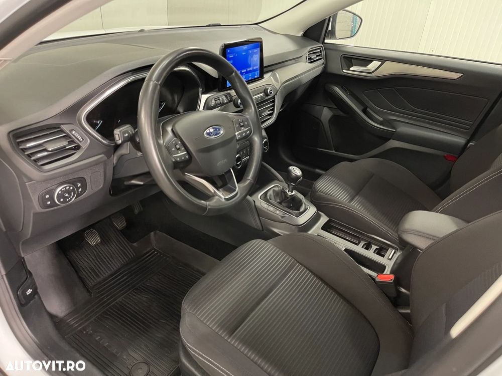 Ford Focus 1.0 EcoBoost MHEV Titanium - 5