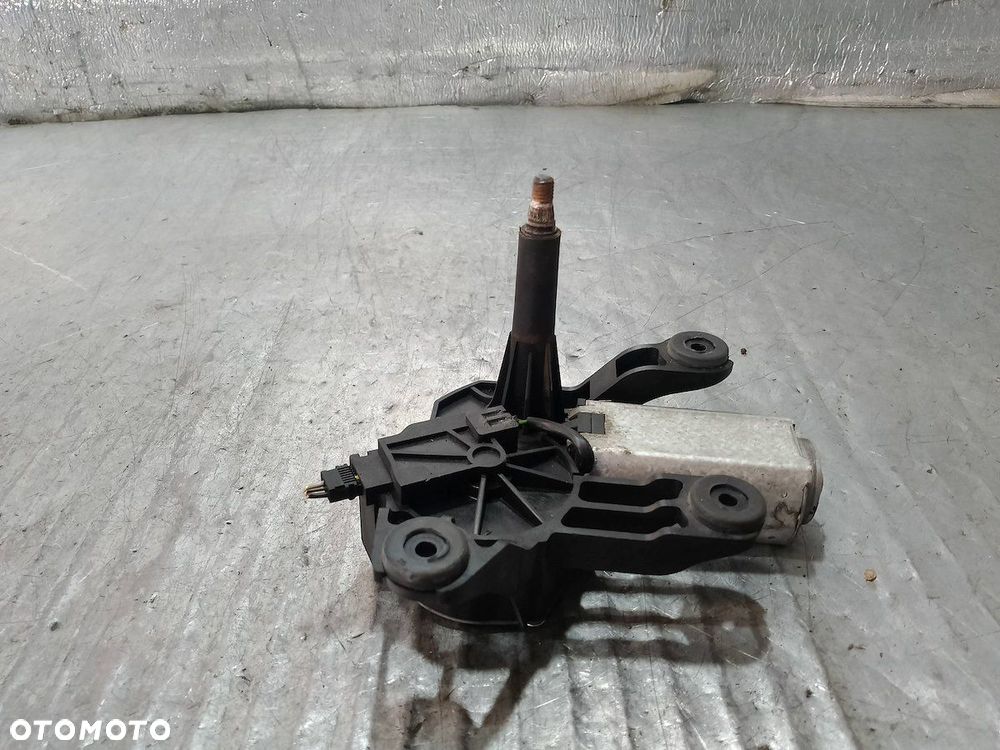 SILNICZEK WYCIERACZKI TYŁ FIAT FIORINO III 1356022080 1.3 JTD - 6