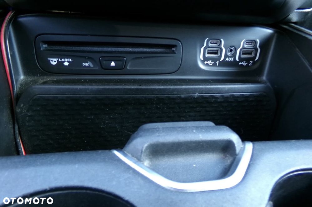 RAM 1500 Crew Cab Shortbed Bighorn - 14