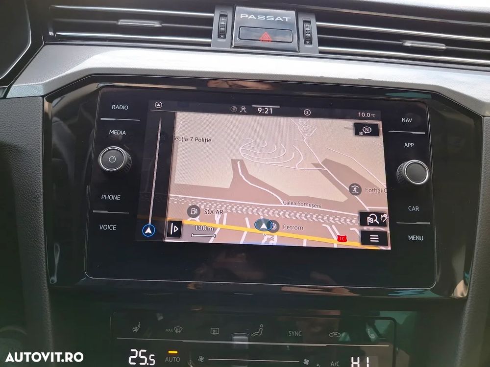 Volkswagen Passat Variant 2.0 TDI DSG Highline - 14