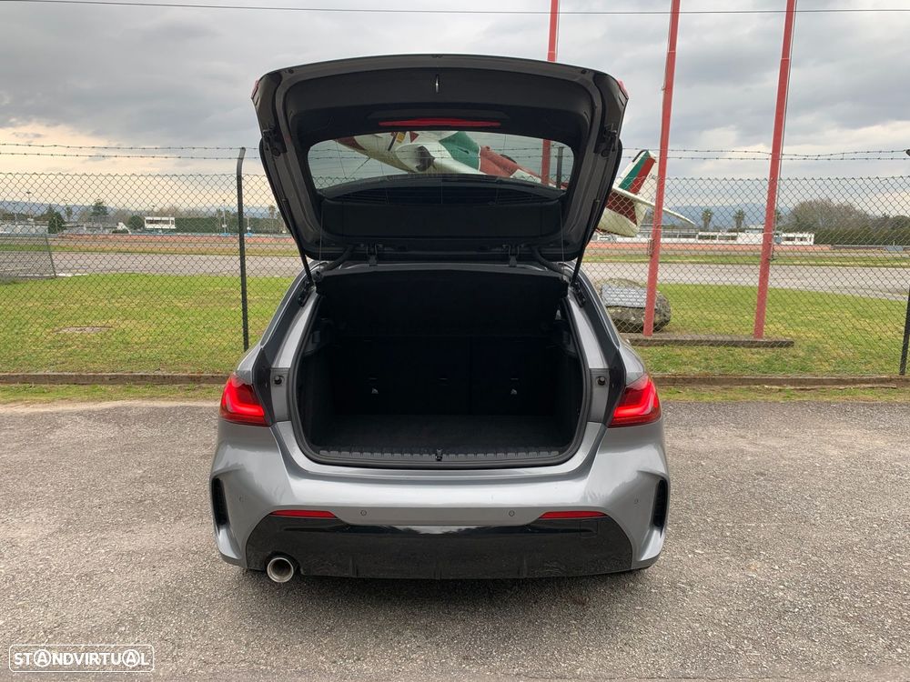 BMW 116 d Pack Desportivo M Auto - 41