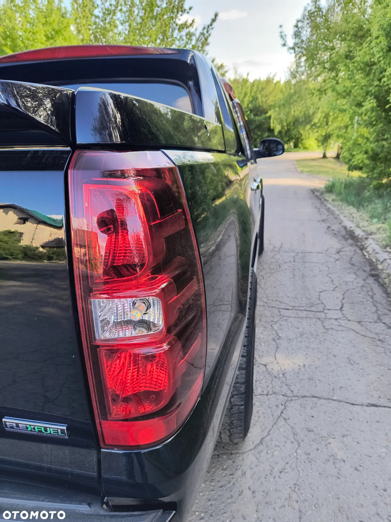 Chevrolet Avalanche - 12