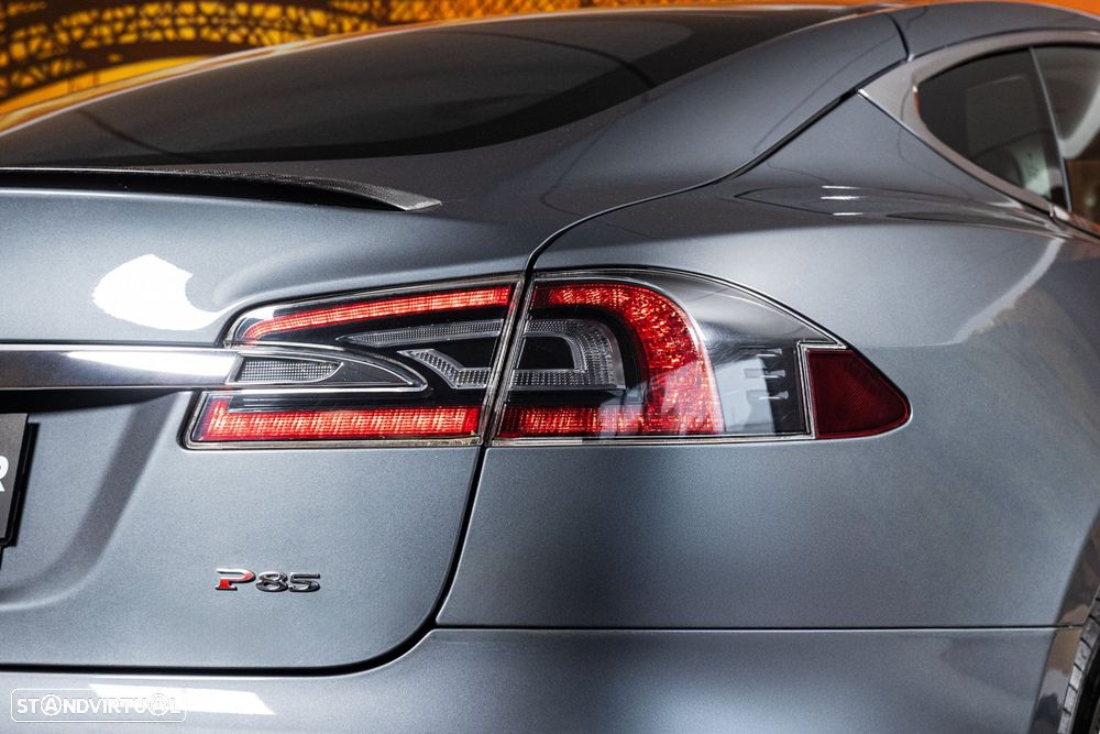 Tesla Model S 85 Perfomance - 10