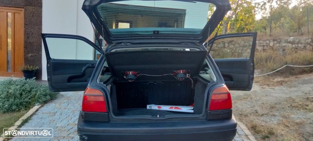 VW Golf 1.9 TDi Confortline AC - 4
