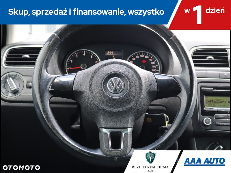 Volkswagen Polo - 17