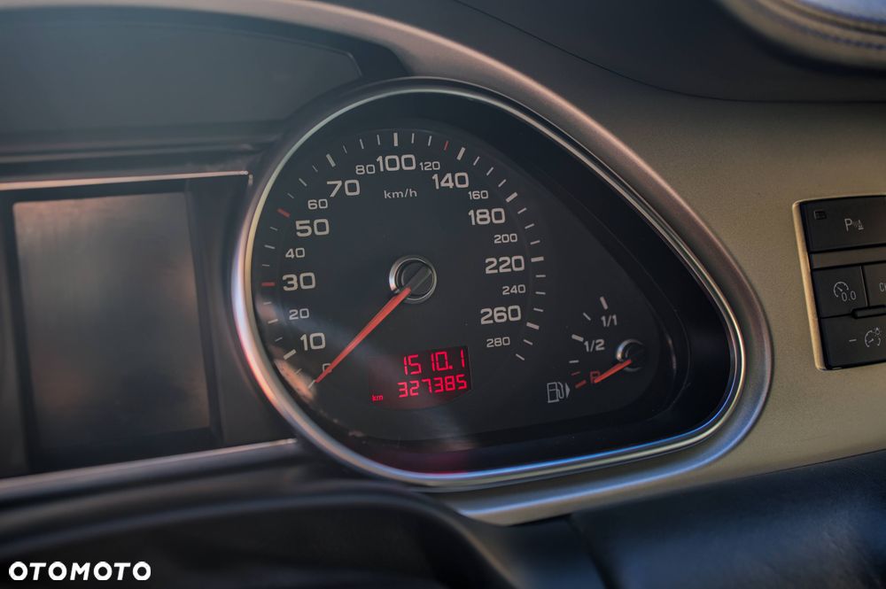 Audi Q7 3.0 TDI DPF Quattro Tiptronic - 12