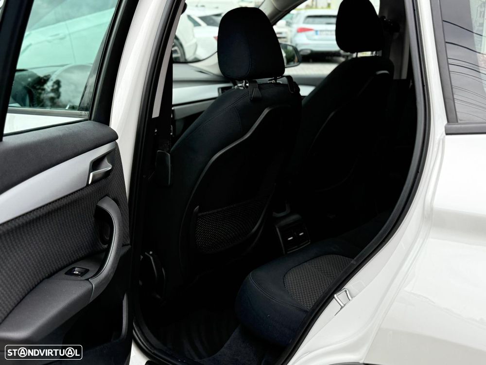 BMW X1 16 d sDrive - 12