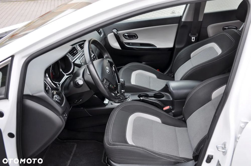 Kia Ceed 1.4 CVVT Edition 7 - 26