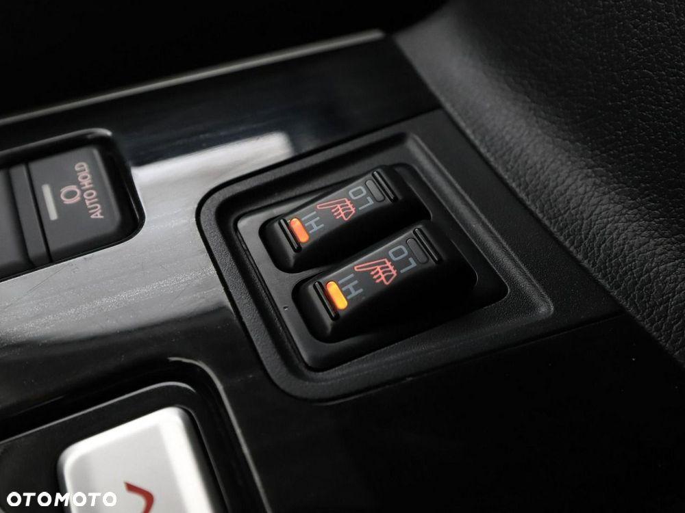 Mitsubishi Outlander - 28