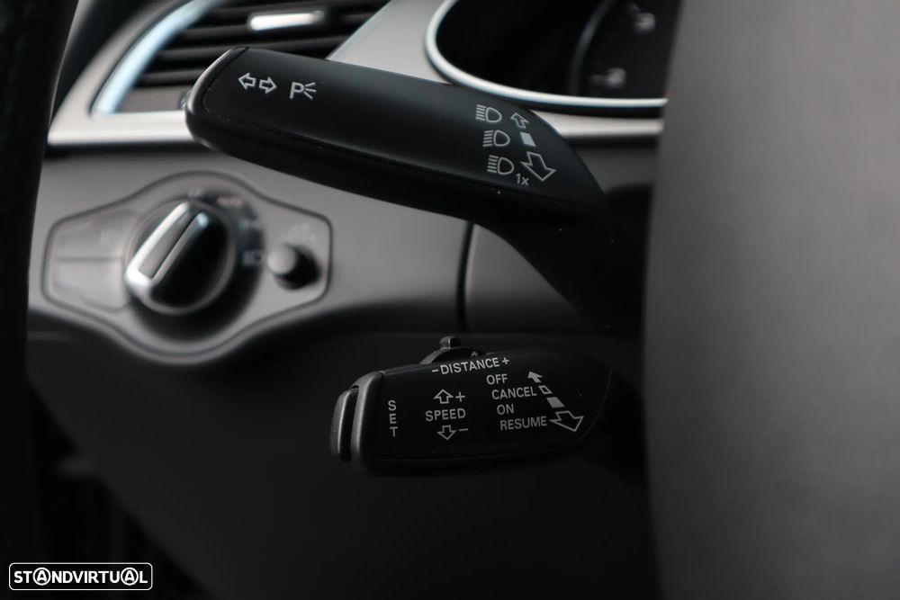 Audi A4 Avant 2.0 TDI Multitronic Business Line Advance - 23