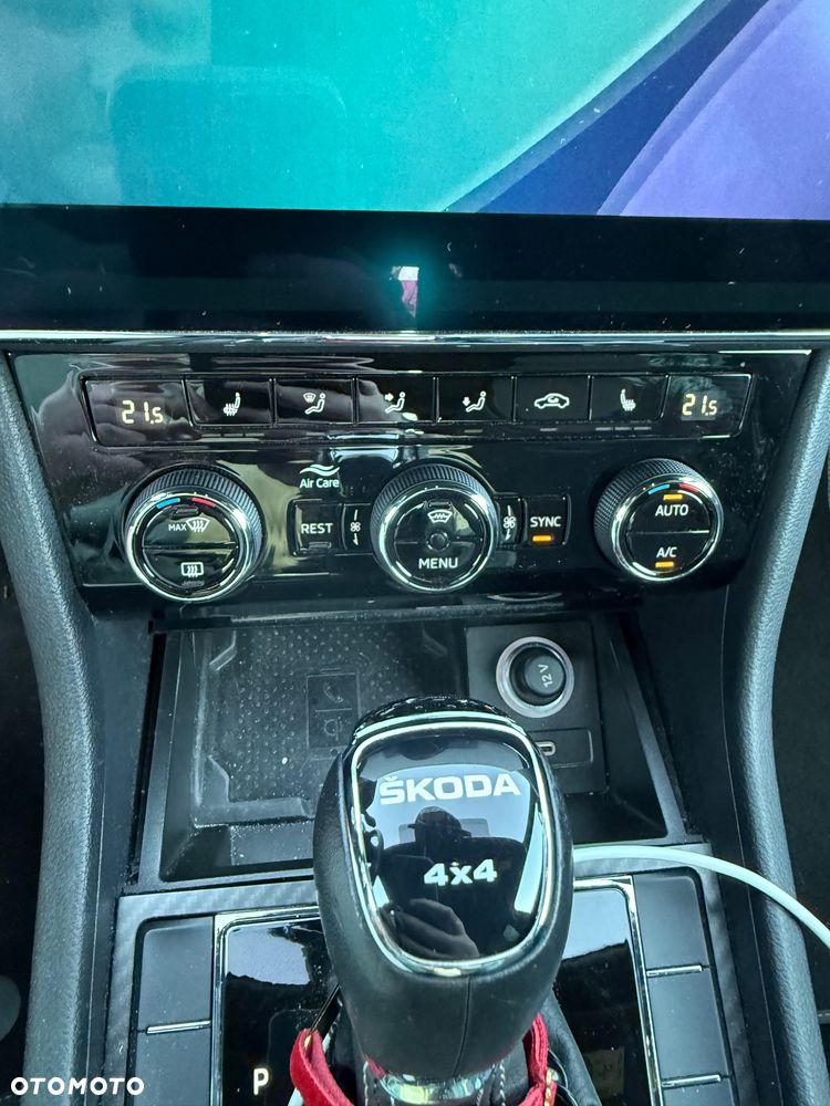 Skoda Superb 2.0 TSI 4x4 Sportline DSG - 17