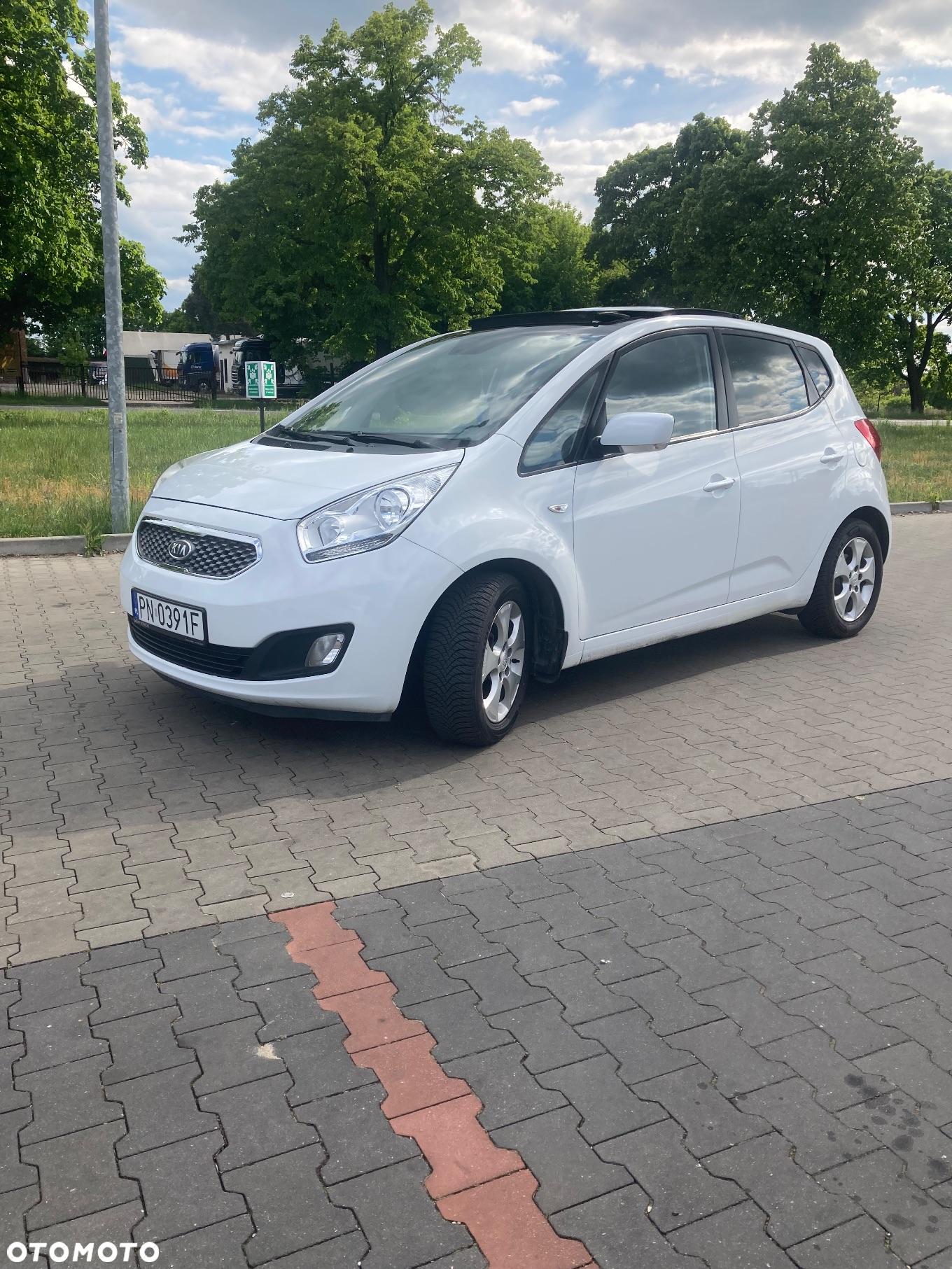 Kia Venga 1.6 CRDi L - 2