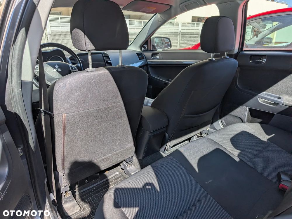 Mitsubishi Lancer 1.8 Intense - 18