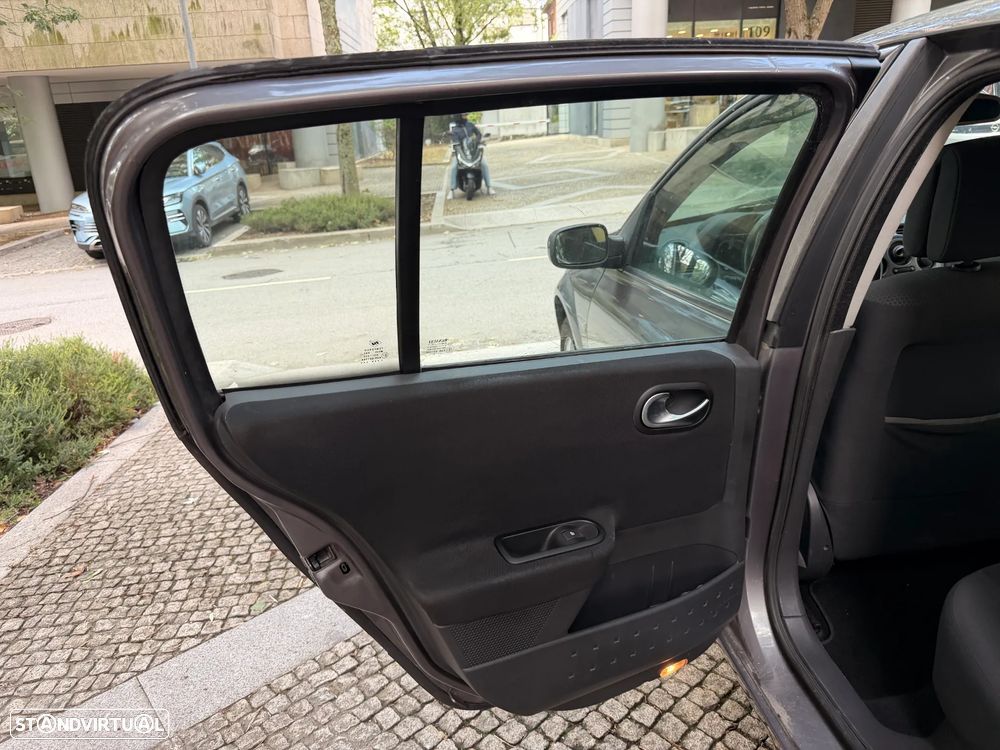 Renault Mégane 1.5 dCi Confort Dynamique - 11