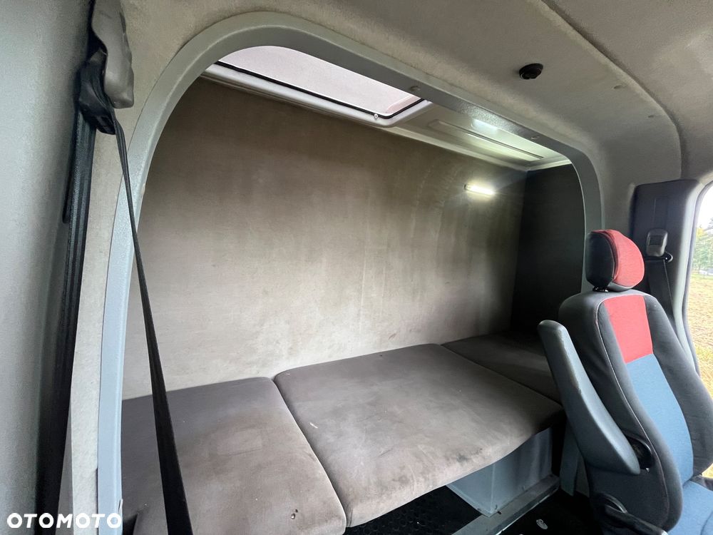 Renault Master III - 10