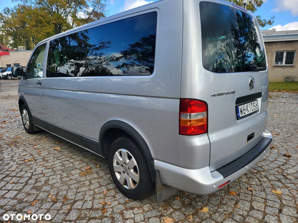 Volkswagen Caravelle - 3