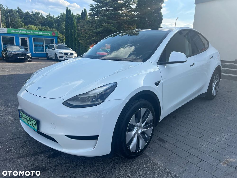 Tesla Model Y RWD - 1