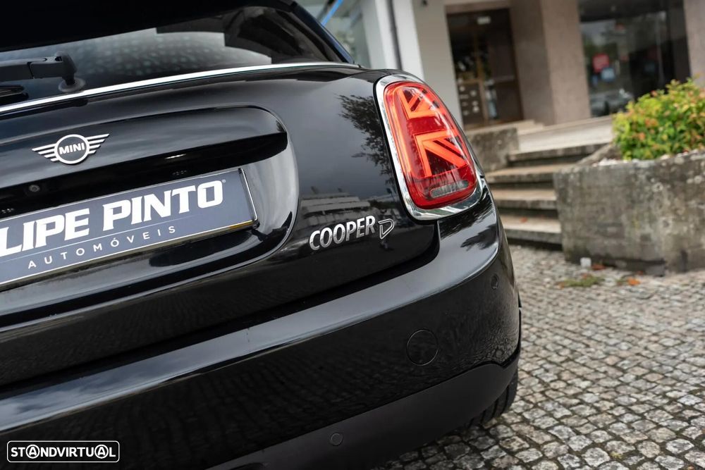 MINI 5 Portas Cooper D Auto - 47