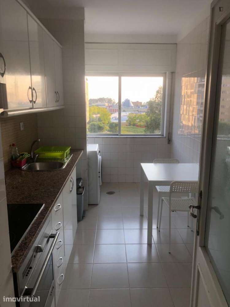 Quarto - localizado em Vila nova de gaia - Grande imagem: 3/14