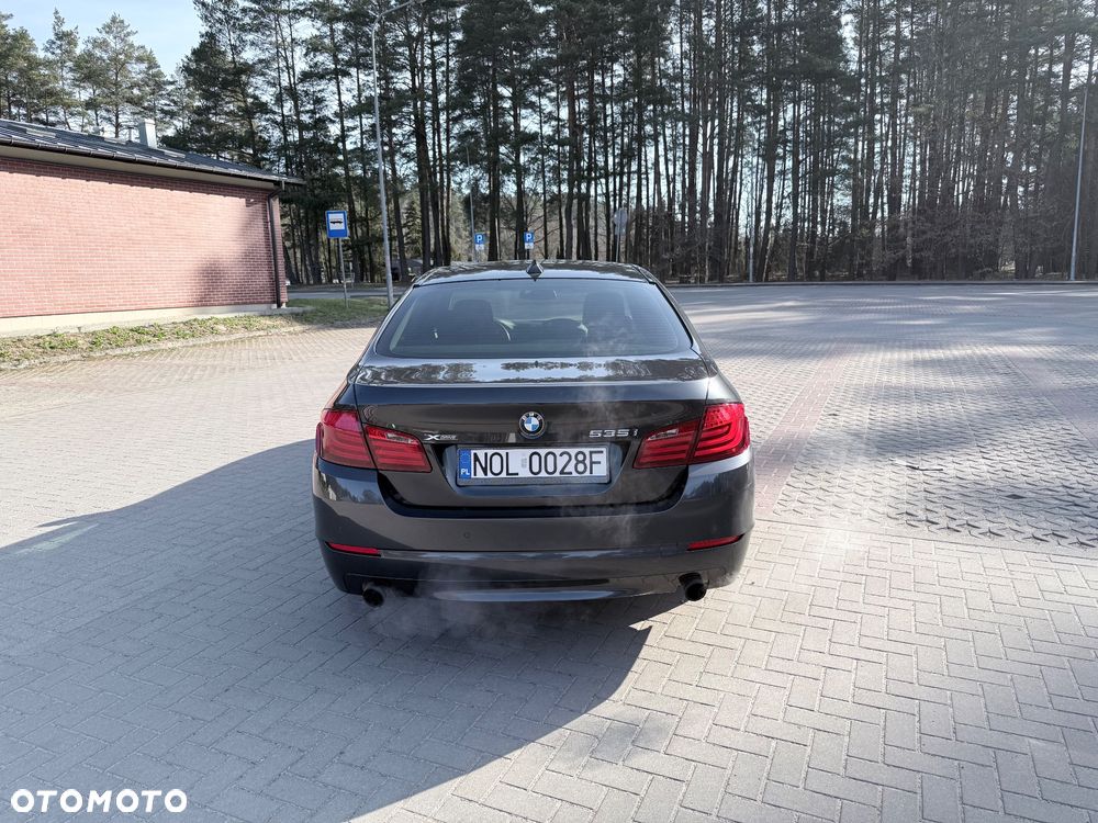 BMW Seria 5 535i xDrive Luxury Line - 4