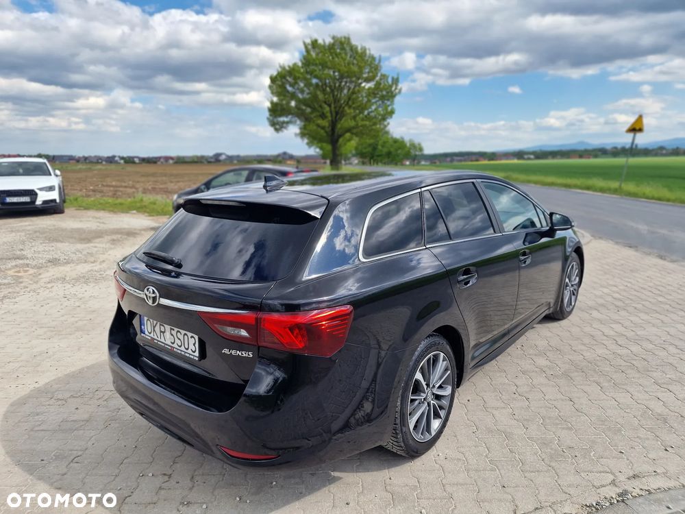 Toyota Avensis 2.0 D-4D Selection - 10